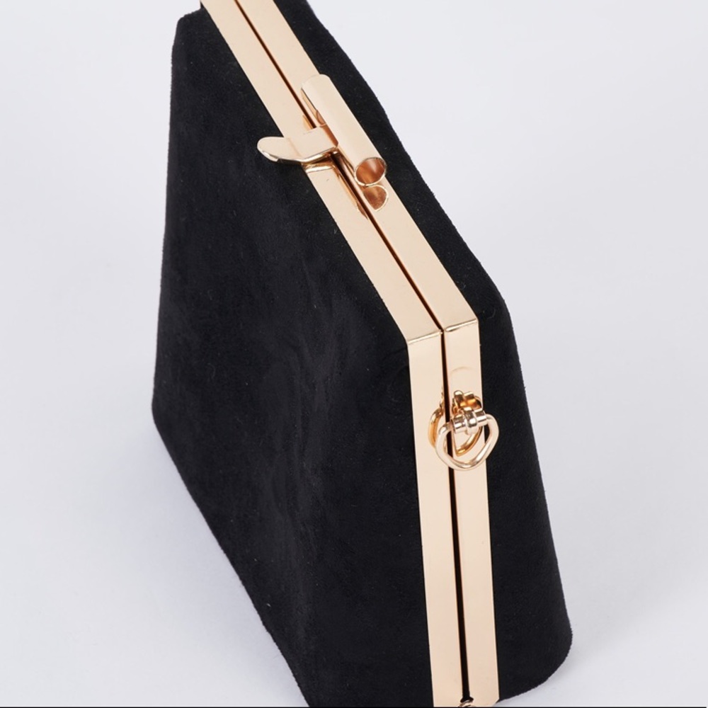 BLACK FAUX SUEDE CLUTCH BAG DETACHABLE STR… - Picture 2 of 4